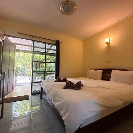 Blue Beach Resort บ้านพักริมเล ภายนอก รูปภาพ