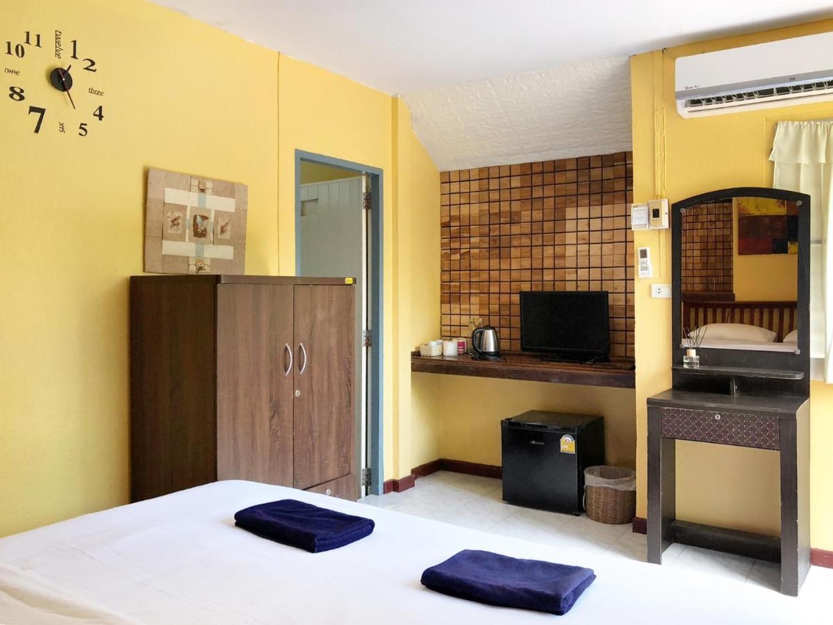 Blue Beach Resort บ้านพักริมเล ภายนอก รูปภาพ