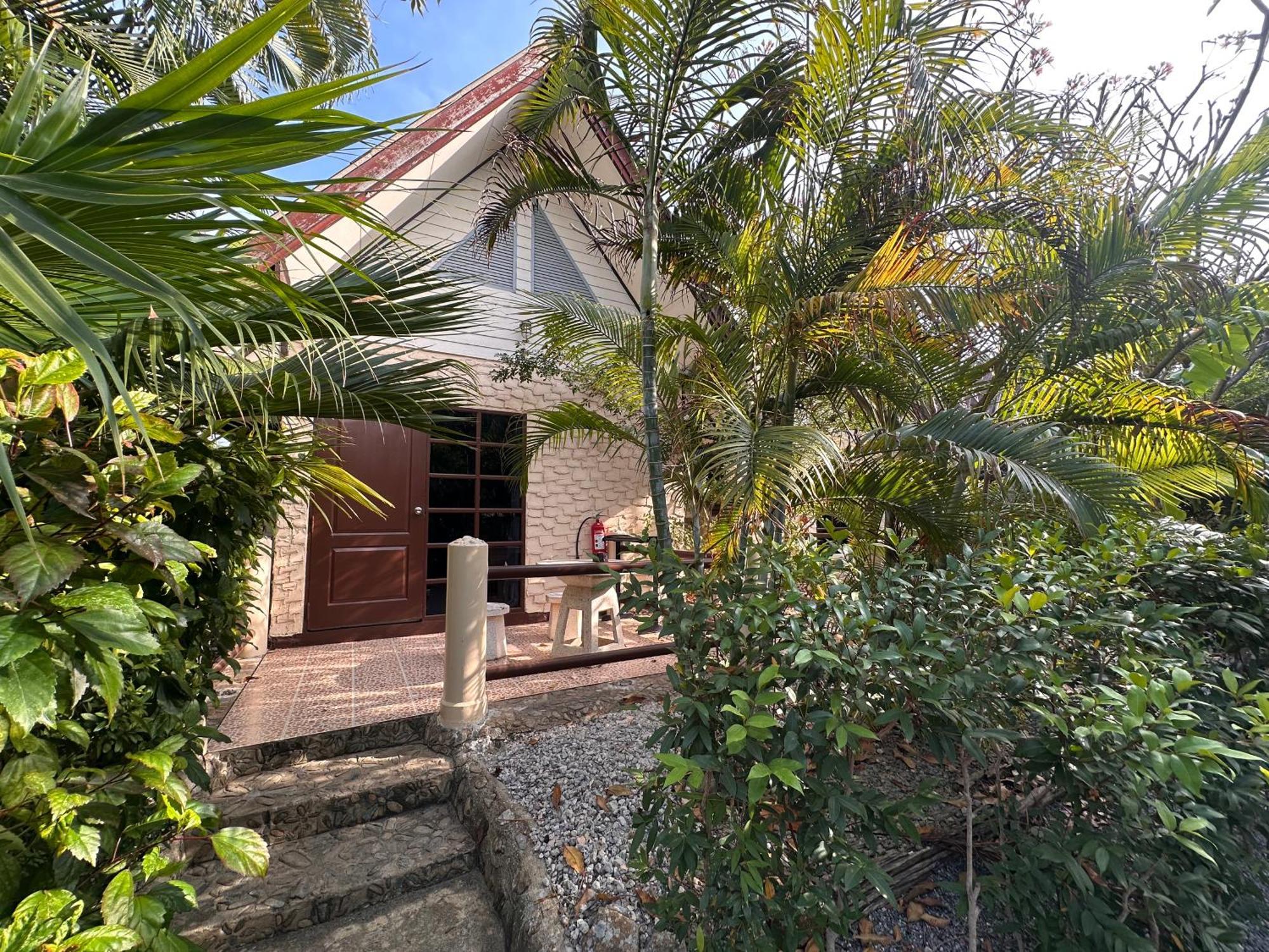 Blue Beach Resort บ้านพักริมเล ภายนอก รูปภาพ